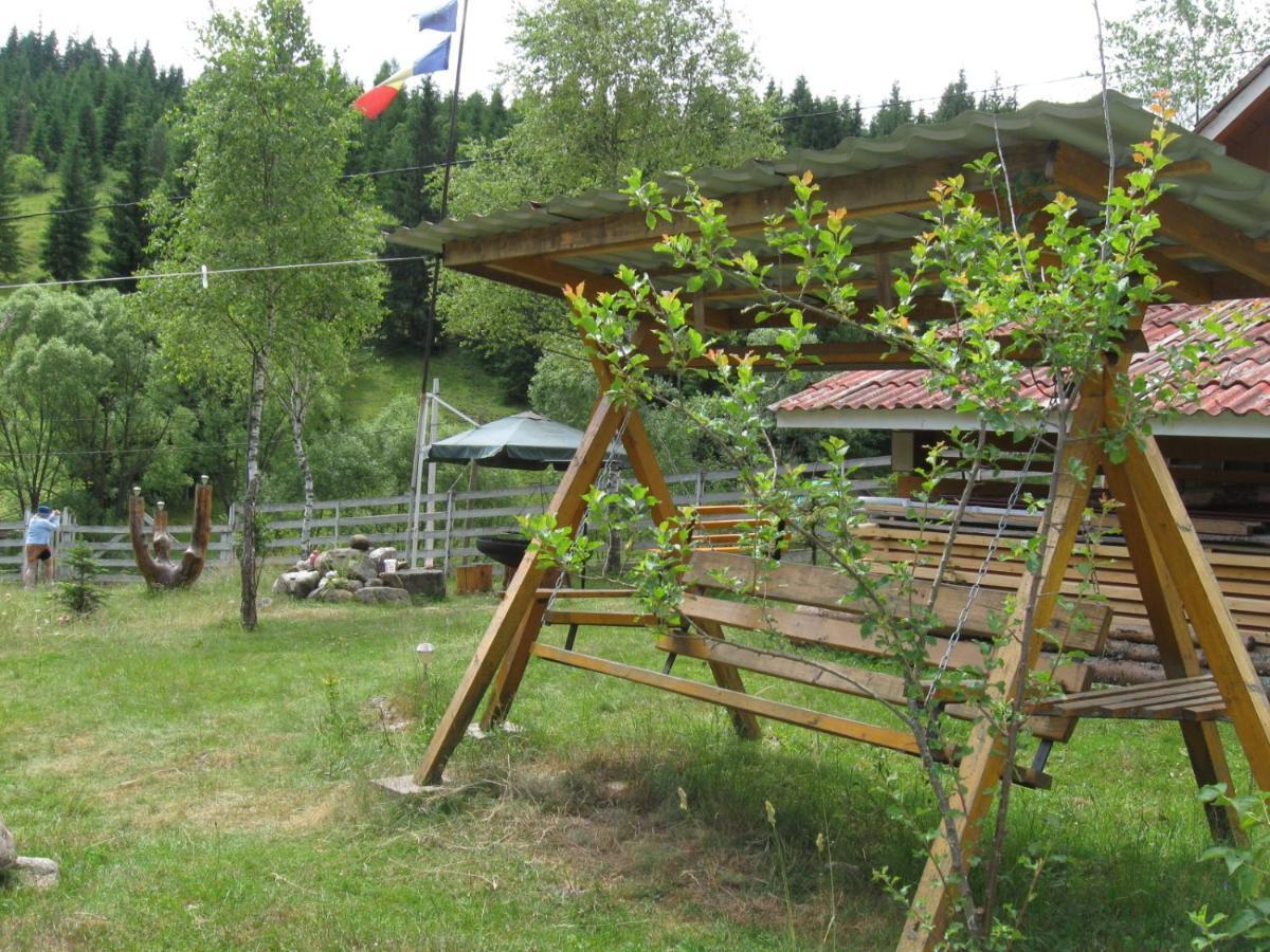 Podina Guest House Poiana Horea エクステリア 写真